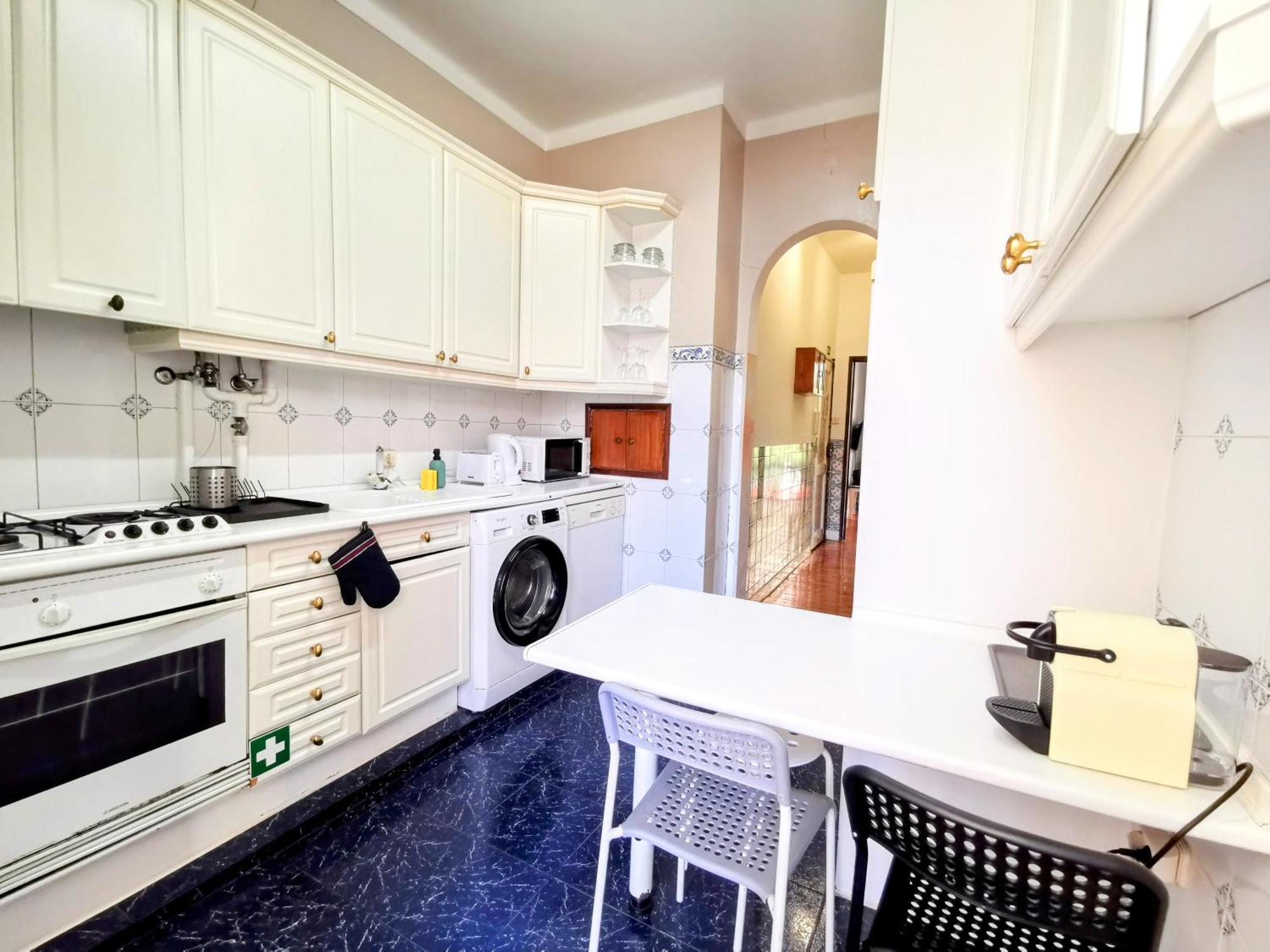 Tradicional Portuguese Apartment Lisbon Bagian luar foto